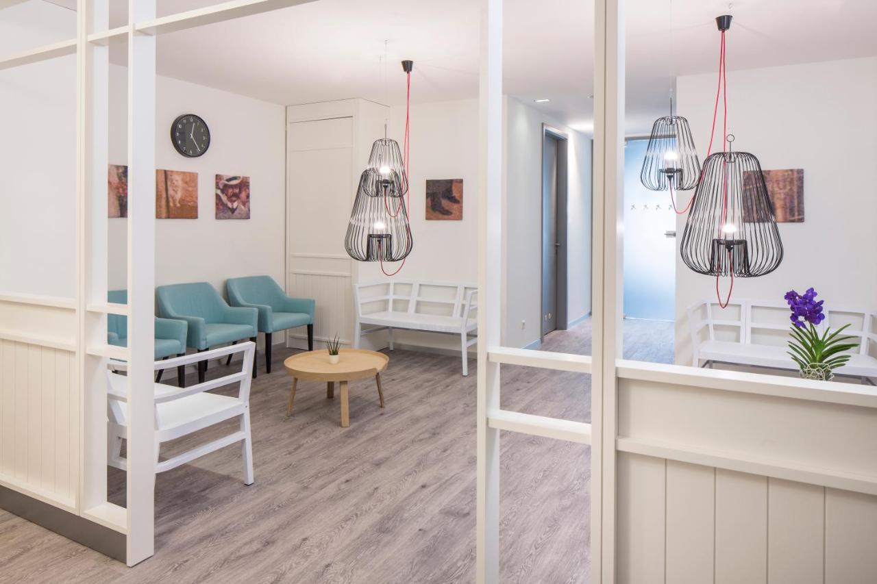 Falkensteiner Spa Resort マリアーンスケー・ラーズニェ エクステリア 写真 The waiting room at the clinic