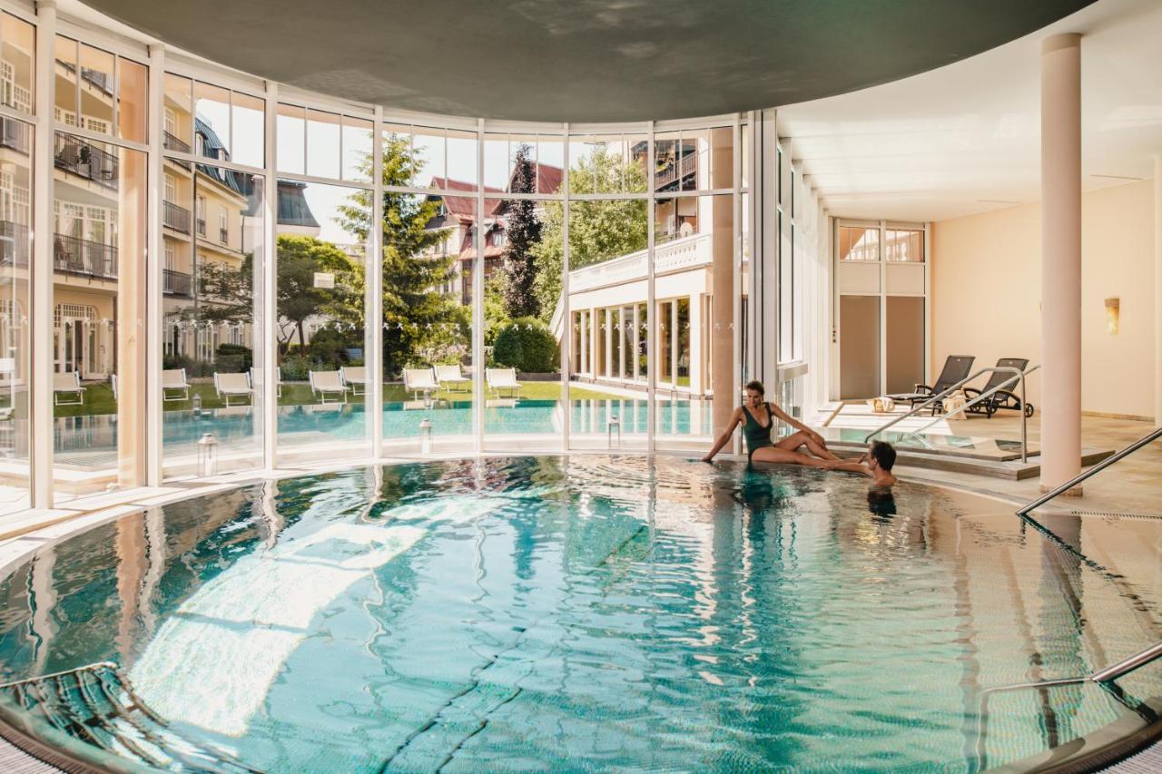 Falkensteiner Spa Resort マリアーンスケー・ラーズニェ エクステリア 写真 The indoor swimming pool