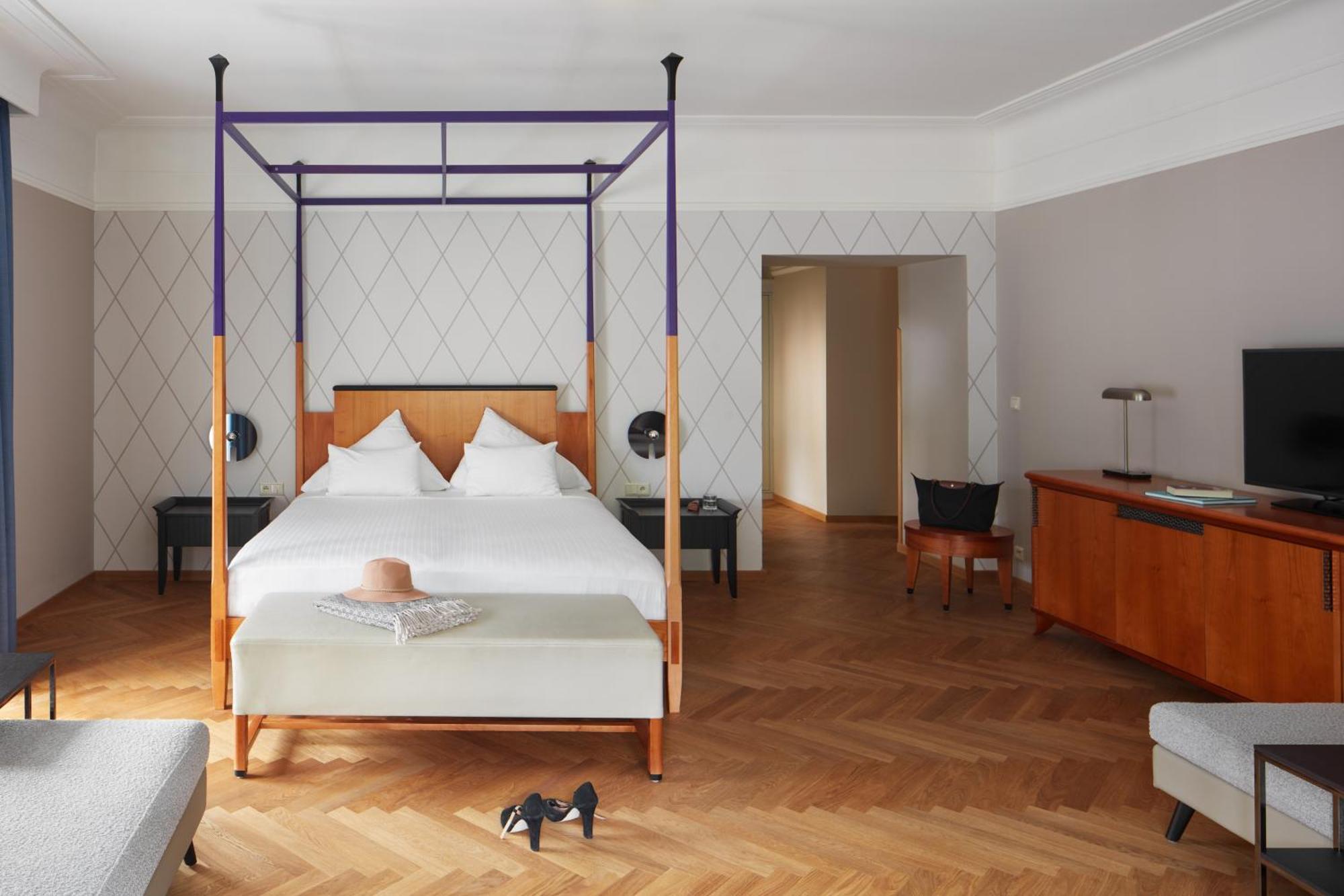 Falkensteiner Spa Resort マリアーンスケー・ラーズニェ 部屋 写真 A room at the Hotel Axelmannstein