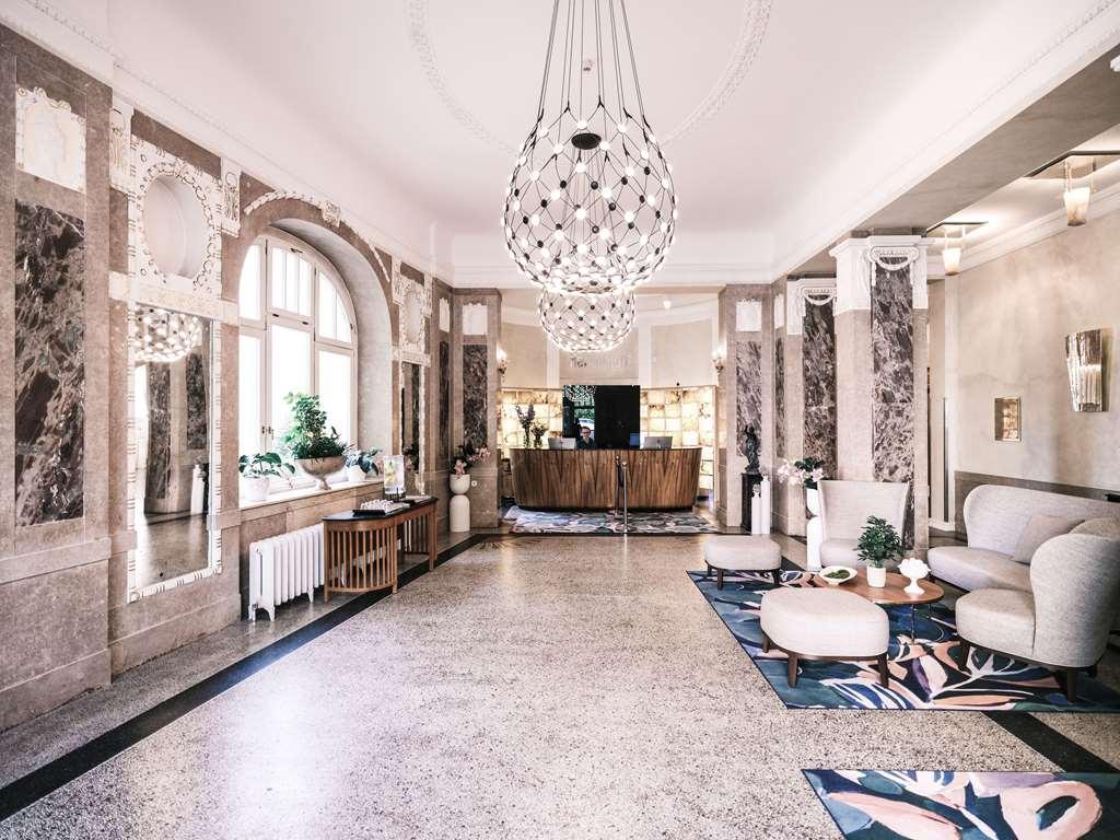 Falkensteiner Spa Resort マリアーンスケー・ラーズニェ インテリア 写真 The lobby of the hotel